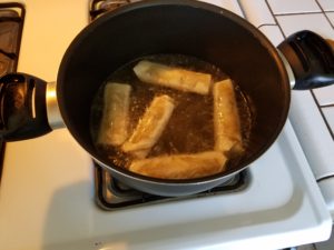 egg rolls in oil