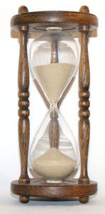 220px-wooden_hourglass_3