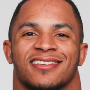 This image has an empty alt attribute; its file name is jonathan1.png